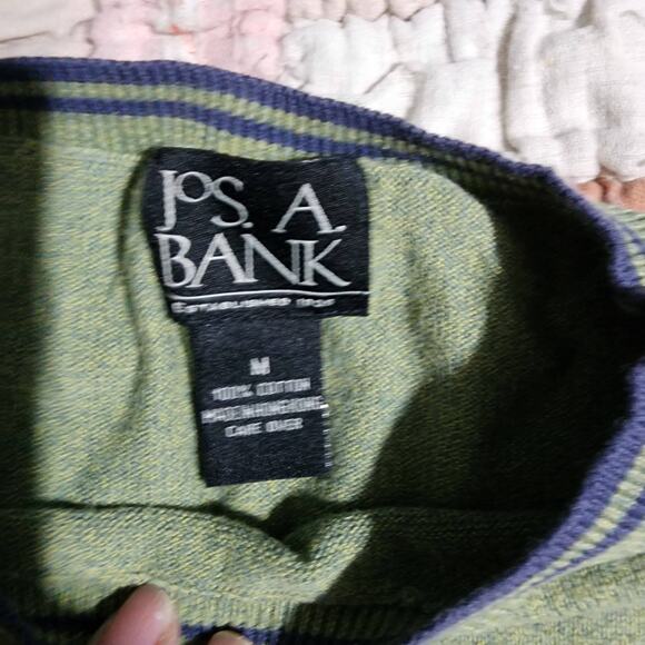 JoS. A. BANK Men's Green Crewneck Sweater - Picture 2 of 6